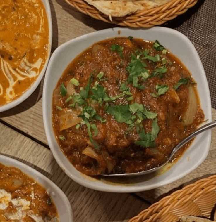 Classic Currie Served at Red Tiffin Takeaway in Glasgow